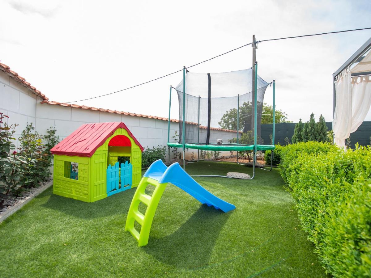 Holiday Home Near Trogir Kastel Stafilic Exterior photo