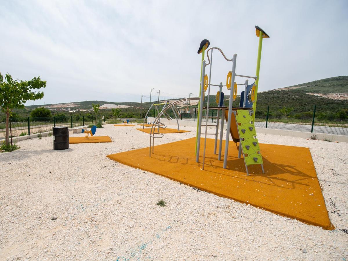 Holiday Home Near Trogir Kastel Stafilic Exterior photo