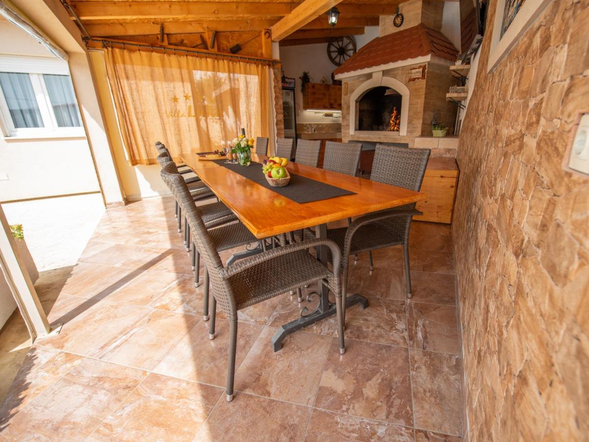 Holiday Home Near Trogir Kastel Stafilic Exterior photo